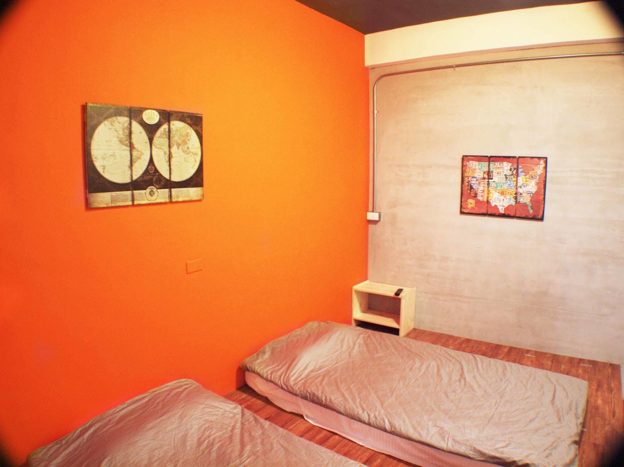 Knock Knock Hostel Καοσιούνγκ Εξωτερικό φωτογραφία